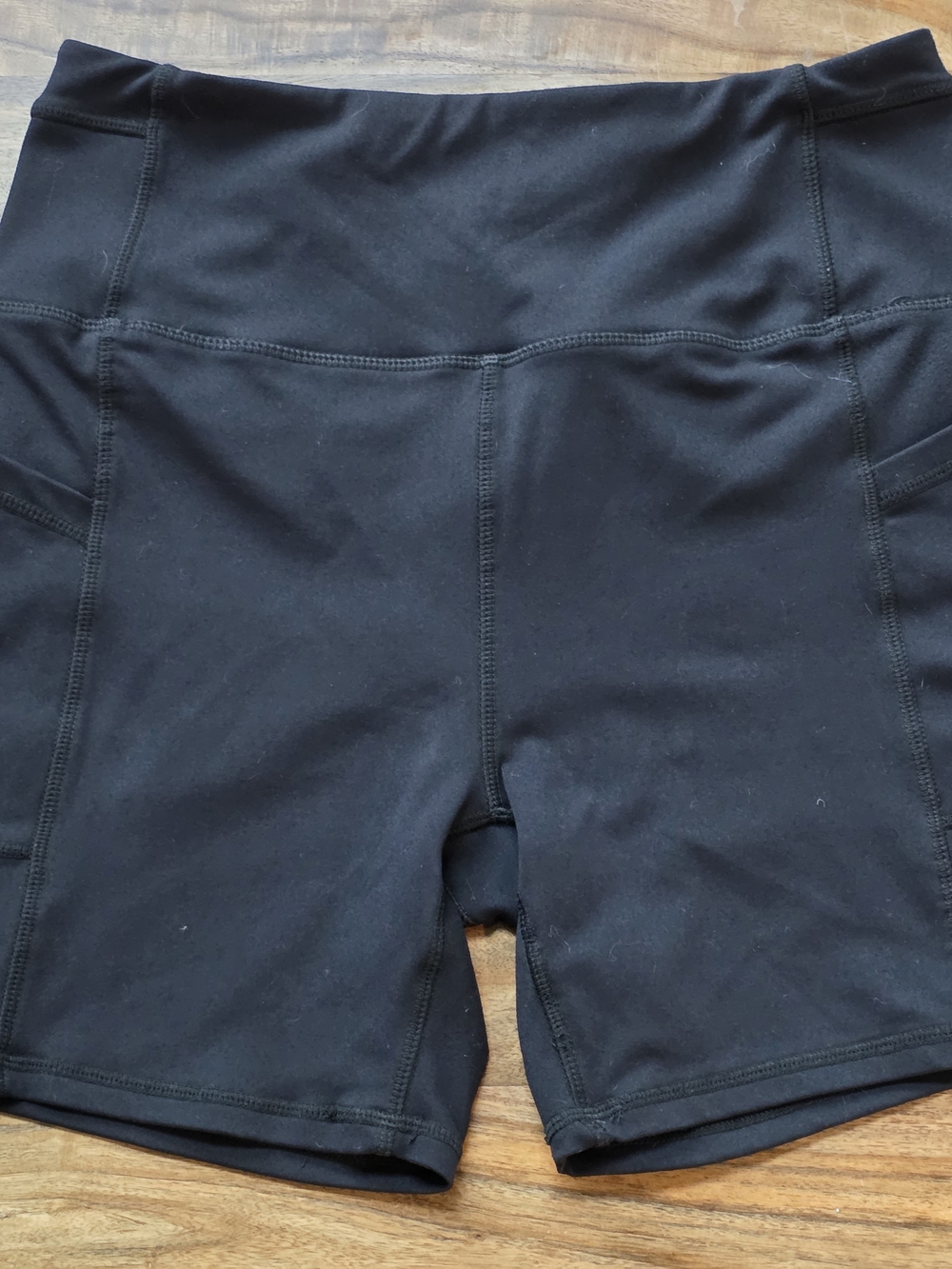 Kyodan Black High-Rise Athletic Shorts with Side Pockets- Size Medium